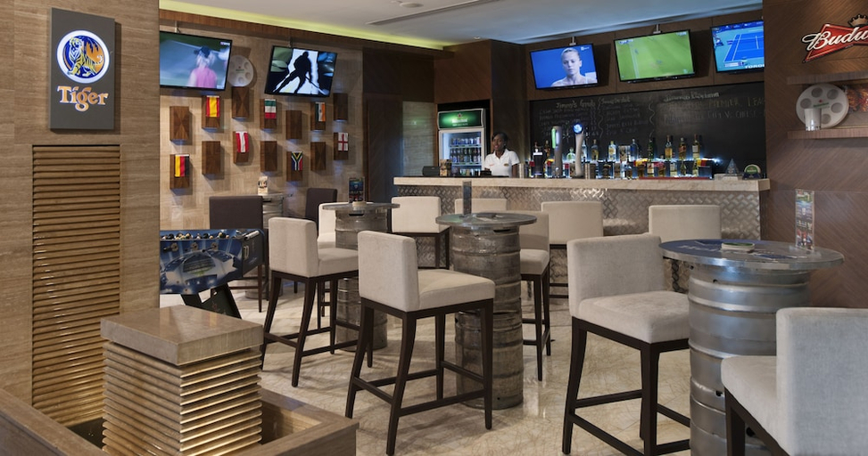 Food & Drinks 5, Carlton Downtown (Formerly Warwick Dubai), Dubai