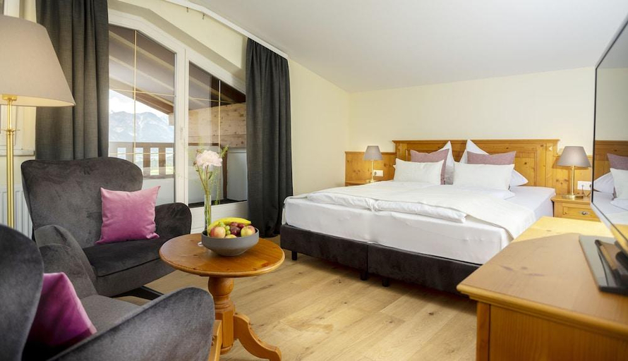 Bedroom 3, Hotel Seppl Familie and Spa, Innsbruck Land