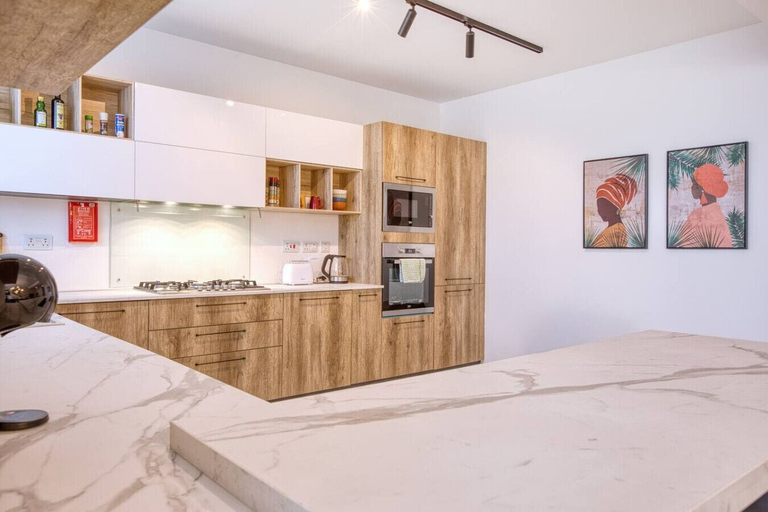 Room 3, Cozy Gozo Home Private Hot Tub BBQ