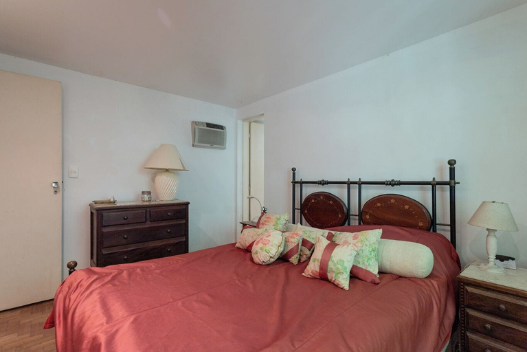 Room 4, Casa com Piscina Churrasqueira Jogos e Lareira, Petrópolis