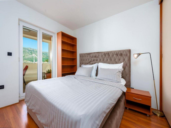 Bedroom 2, Apartments Meri  Karla - Two Bedroom Apartment with Balcony and Bridge View, Dubrovnik