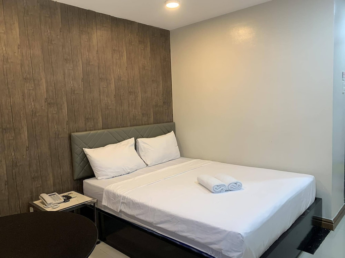 Bedroom 5, Maine City, Manila City