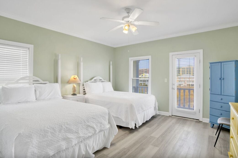 Room 4, USA Beach House, Baldwin