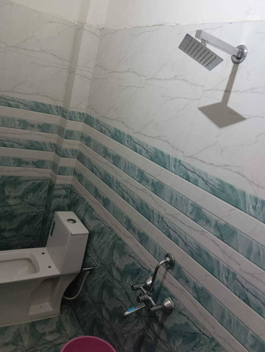 Bathroom 5, Lakshman Guest House, Varanasi