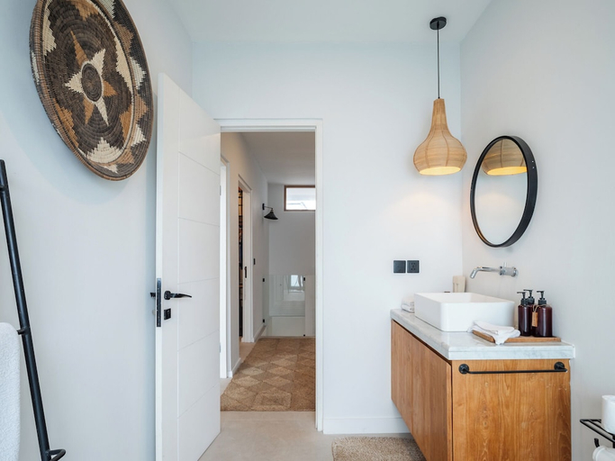 Bathroom 4, AKA Tribeca Residence, Badung