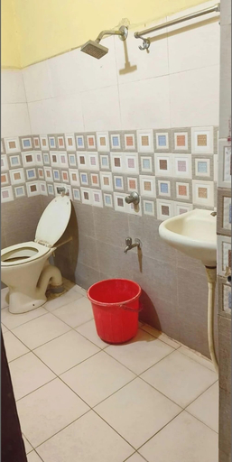 Bathroom 2, Brundavan NearVijayawada Railwaystation, Krishna