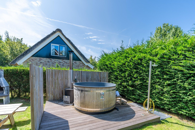 Spa treatment 5, Luxury 8-person Holiday Villa, Texel