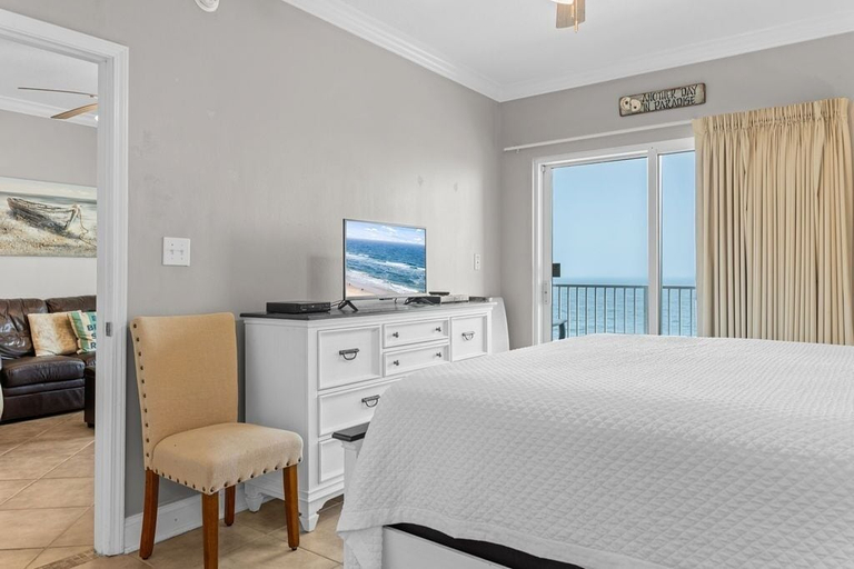 Room 4, Crystal Shores 1104 2 Bedroom Condo by RedAwning, Baldwin