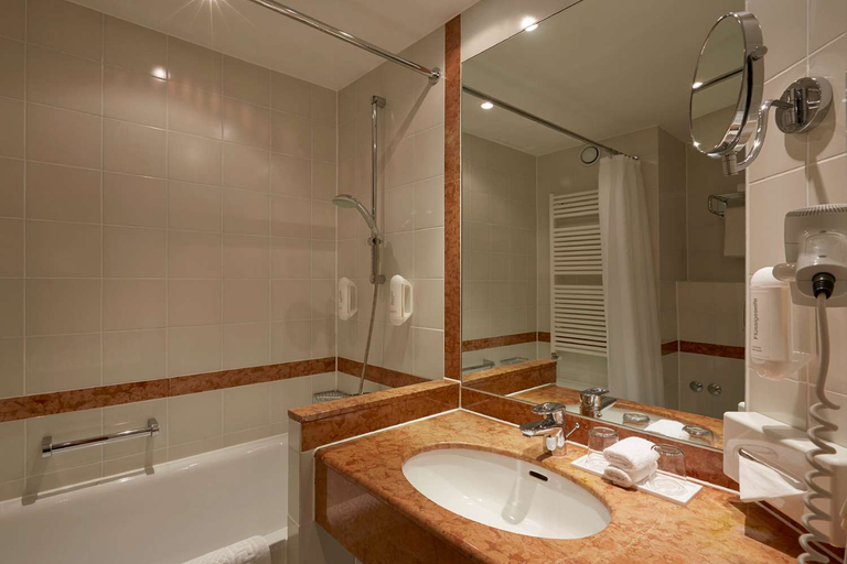 Bathroom 4, ACHAT Hotel Magdeburg, Magdeburg