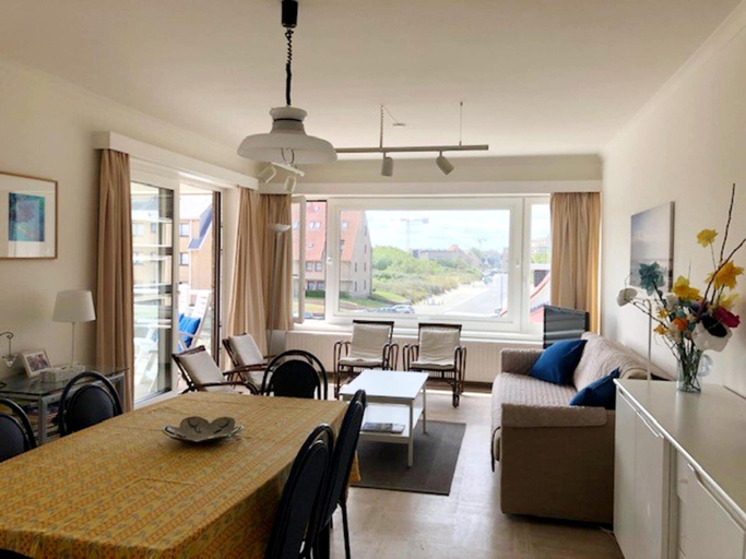 Living room 5, Well-kept Corner Apartment in Koksijde, West-Vlaanderen