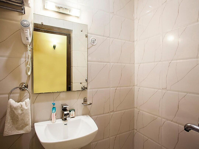 Bathroom, Taj Haveli Agra Hotel, Agra
