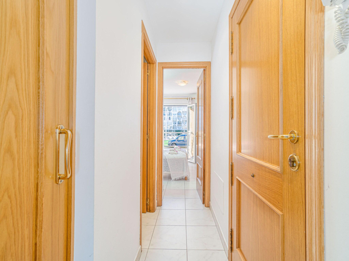 3, Apartment in Empuriabrava near Sandy Beach, Girona