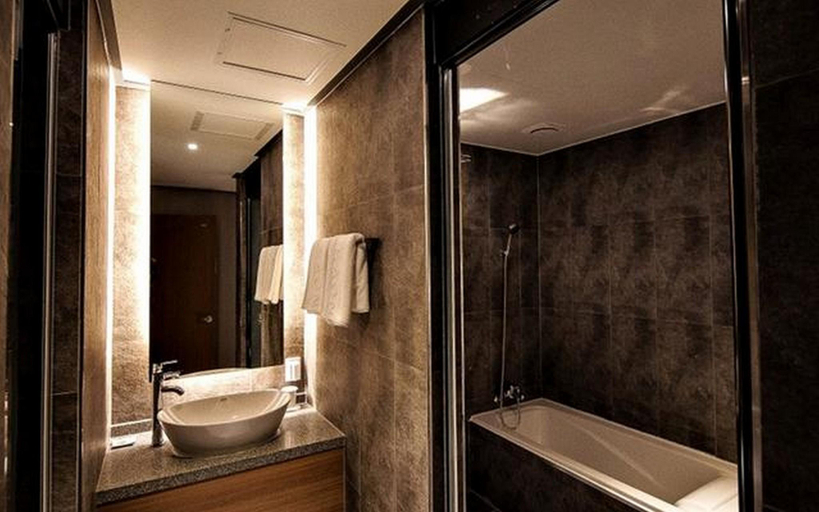 Bathroom 3, Hamyang Hotel Laon, Hamyang