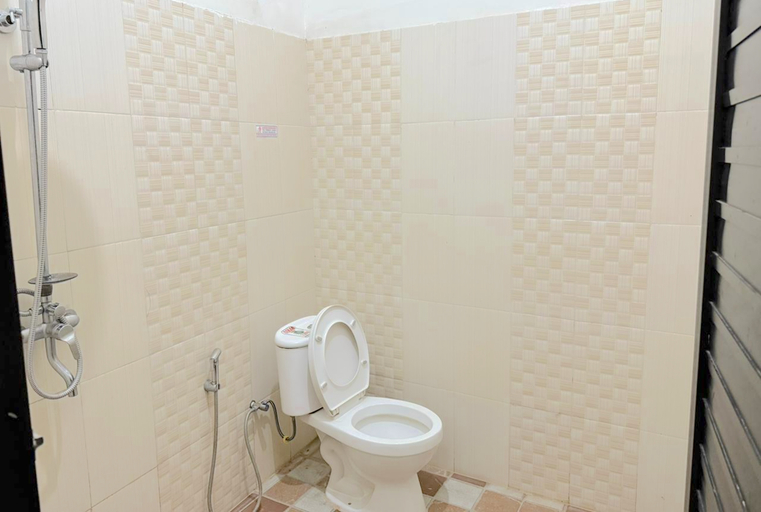 Bathroom 5, HR Hotel Batu, Malang