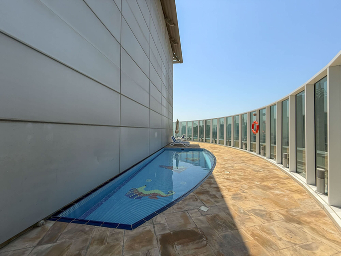 Room 2, Stylish Studio Apartment in Tecom s Prime Location, Dubai