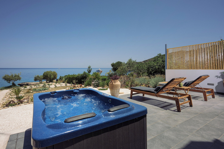 Sport & Beauty 5, Terra Petra Villa - The Seafront Retreat, Ionian Islands