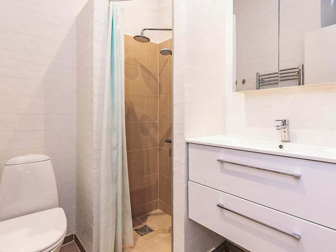 Bathroom 3, 5 Star Holiday Home in Hjorring, Hjørring