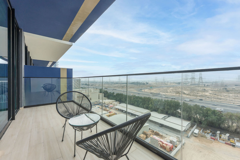 Room 4, Lovely Apartment in Binghatti Corner That Sleeps 4, Dubai
