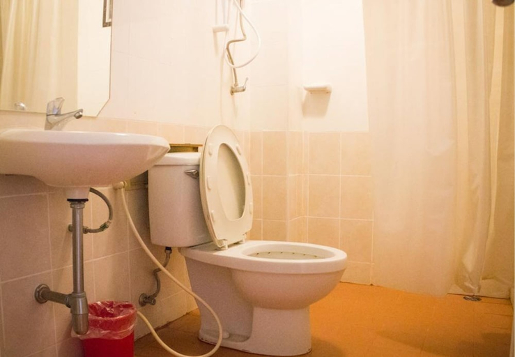 Bathroom, The Residence Hotel, Muang Chiang Mai