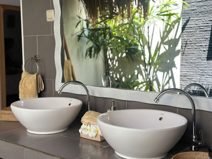 Bathroom 4, Sol Villas Gili Air, Lombok
