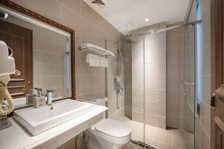 Bathroom 4, Senorita Boutique Hotel, Da Nang