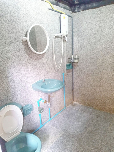 Bathroom 3, GO INN The Grand Palace, Phra Nakhon
