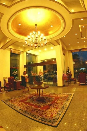 Public Area 4, Ebina House, Lak Si