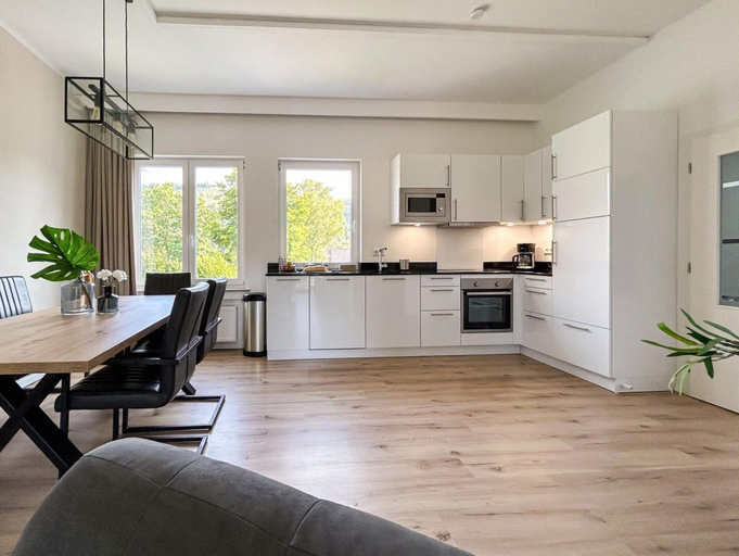 Private kitchen 4, Moderne Ferienwohnung mit Balkon in Zuschen, Hochsauerlandkreis