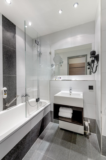 Bathroom 5, Mercure Hotel Stuttgart Gerlingen, Ludwigsburg