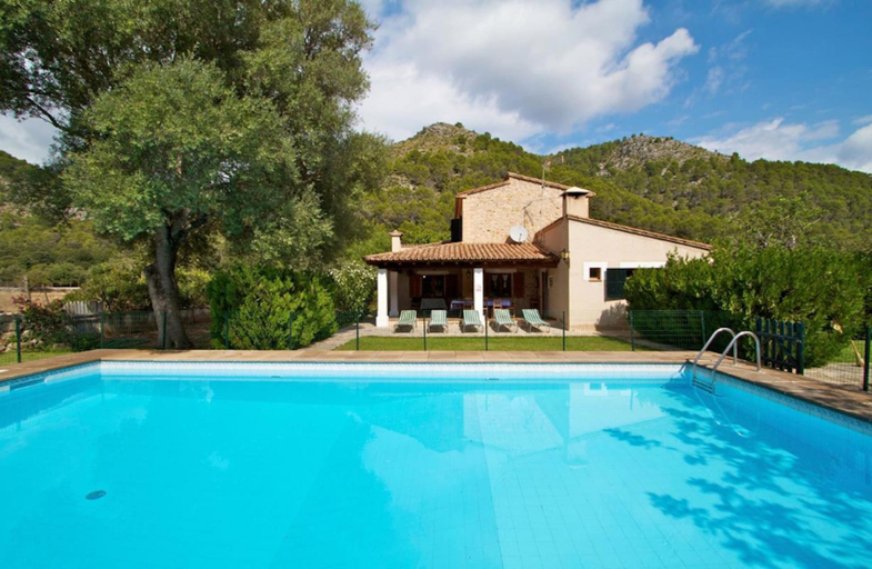 Room 2, Vall de March Finca Farmhouses by Vida Villas, Baleares