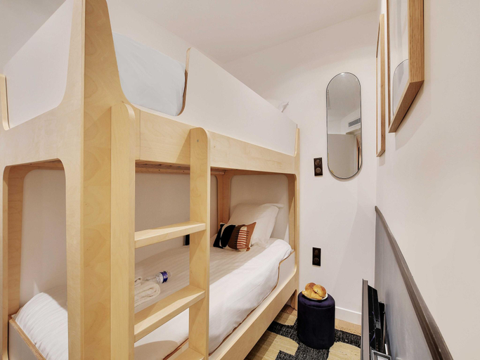 Bedroom 4, Magnificent Apartment - 2br/4p - Place des Vosges, Paris