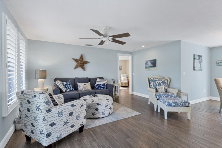 Living area 2, Englewood 2 Bedroom Canalfront Pool Cottage 2 Home, Charlotte
