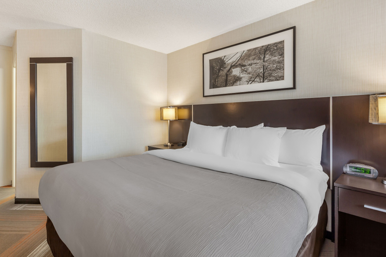 Bedroom 3, Quality Hotel, Halton