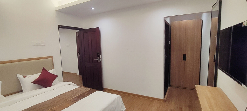 Wardrobe 3, Spring Valley Enclave, Dindigul