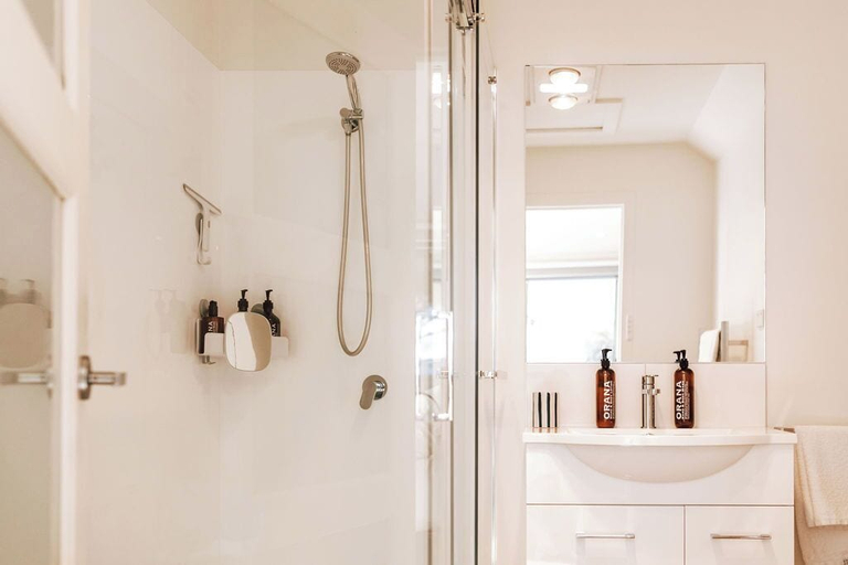 Bathroom 4, Cod Rock Point, Glamorgan-Spring Bay