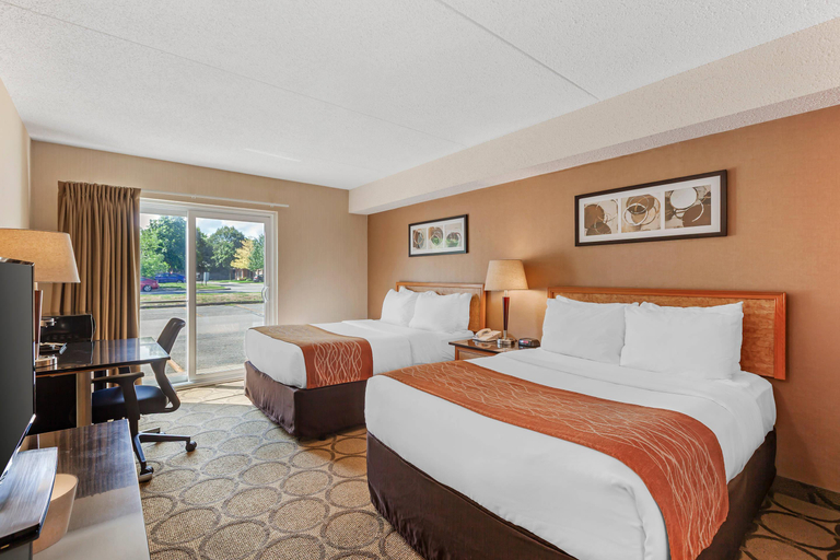 Bedroom 3, Comfort Inn, Brant