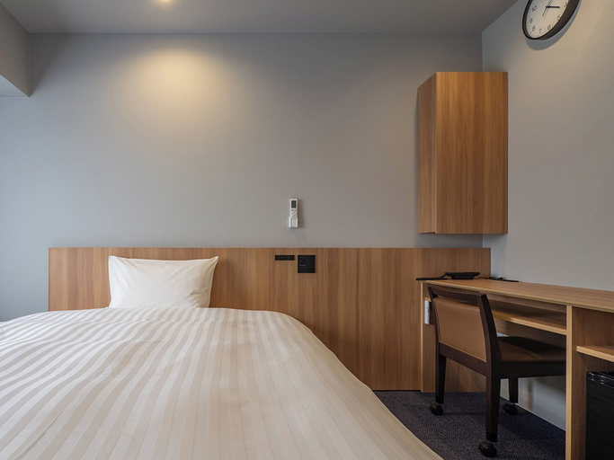 Room 2, Toyoko Inn Kochi, Kōchi