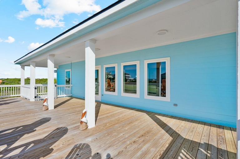 Terrace/patio 3, Gulf Winds 3 Bedroom Home, Galveston