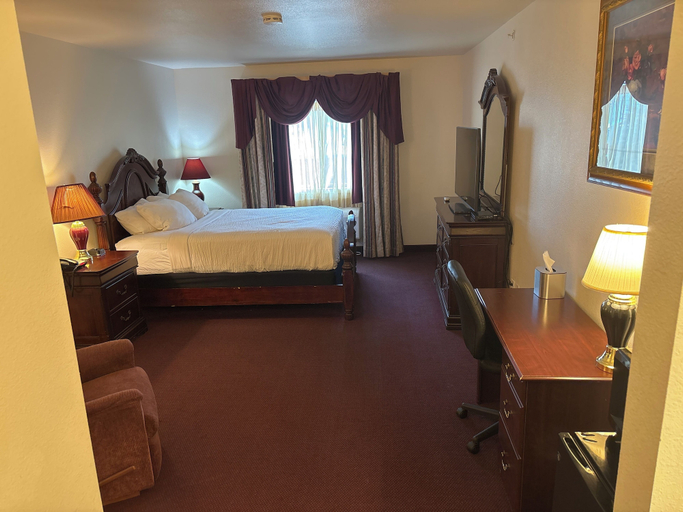 Bedroom 3, Super 8 by Wyndham Rexburg, Madison