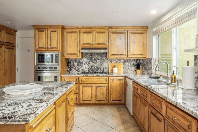 Room 5, Hot Tub Pool 3bed Home, San Diego