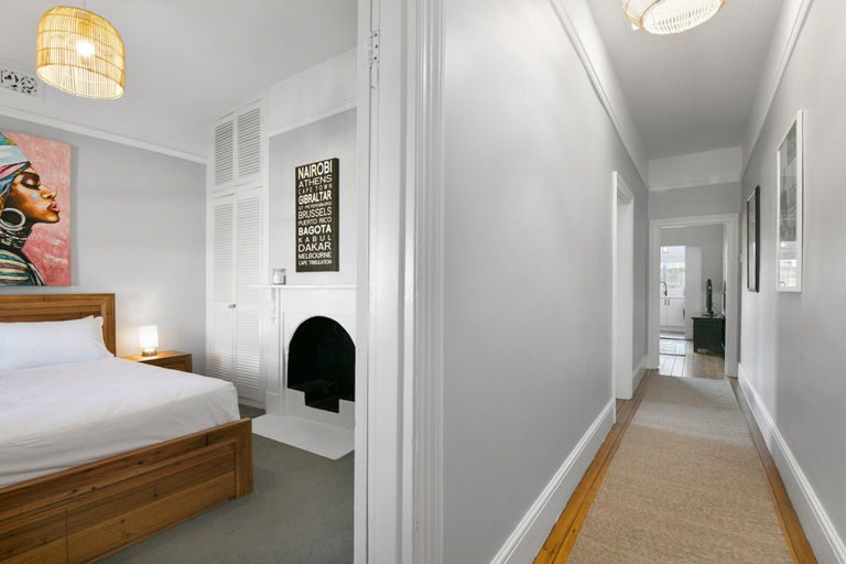 Room 5, Charming 2-bed House in North Hobart, Hobart