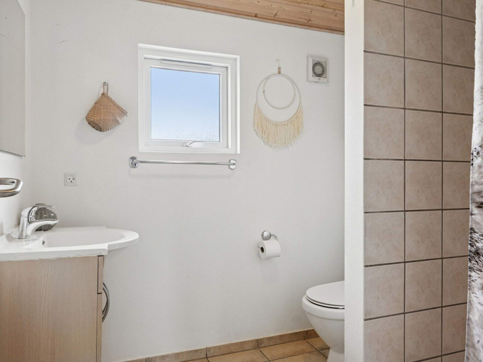 Bathroom 3, 5 Star Holiday Home in Idestrup, Guldborgsund