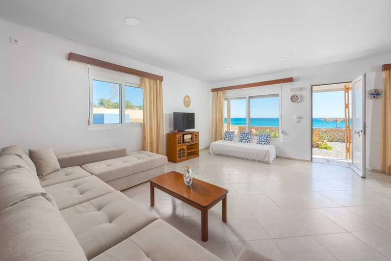 Room 2, The Rhodes South Escape Beach, South Aegean