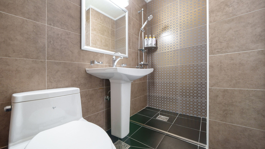 Bathroom 3, The Seaside 2, Taean, Taean