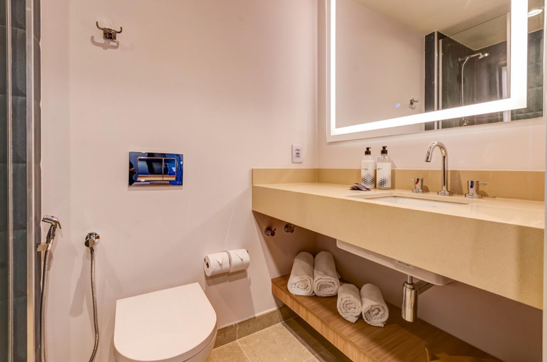 Bathroom 4, Hampton By Hilton Caraguatatuba Serramar, Caraguatatuba