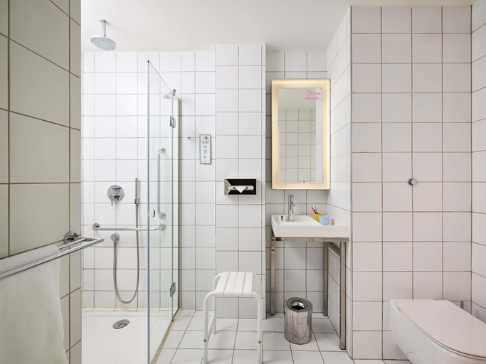Bathroom 5, Mama Shelter Bordeaux, Gironde