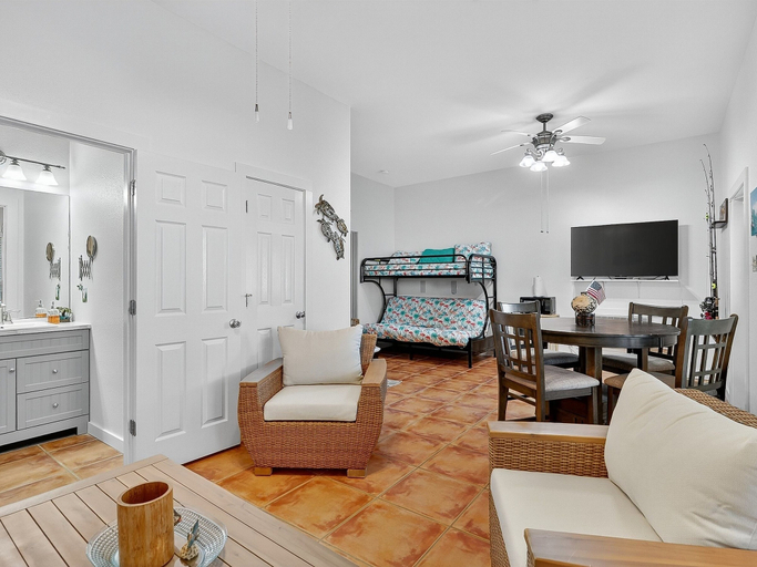 Living area 4, The Blue Pearl Rp6 4 Bedroom Home, Aransas