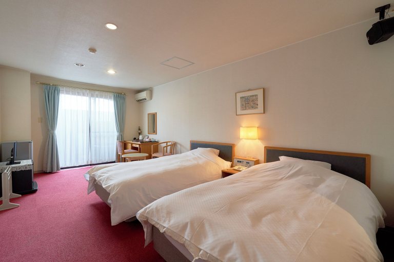Bedroom 4, Hotel Sun Resort Shirahama, Shirahama