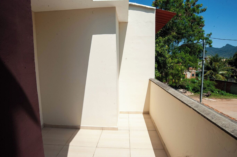 Room 2, Casa Pet Friendly com Varanda e Churrasqueira, Rio das Ostras