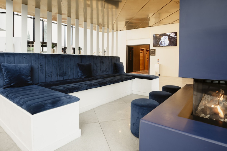 Reception 1, Hotel Dali Val d'Europe, Tapestry Collection, Seine-et-Marne